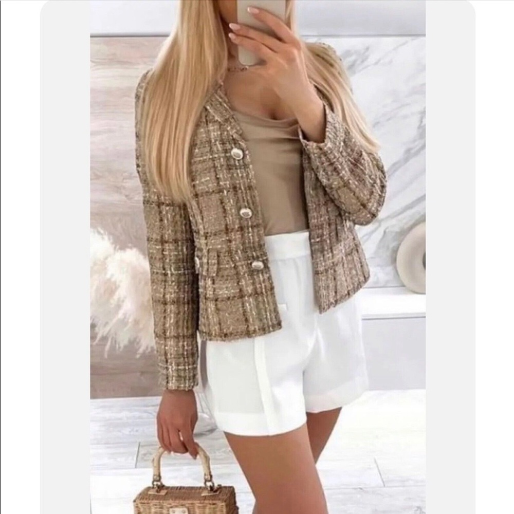 ZARA CROPPED TEXTURED BLAZER M. EUC